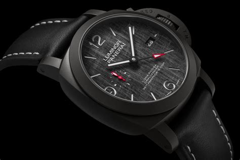 panerai luna rossa price.